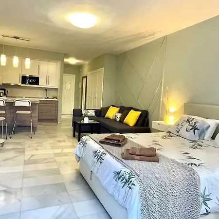 Banus Elegant Modern Studio Marbella Exterior photo