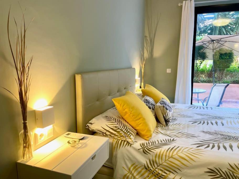 Banus Elegant Modern Apartment Marbella