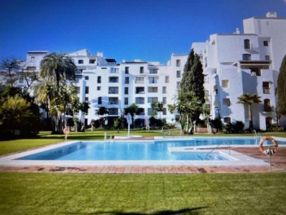 Banus Elegant Modern Marbella